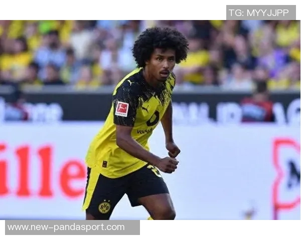 巴萨关注多特前锋吉拉西明夏解约金降至5000万欧元